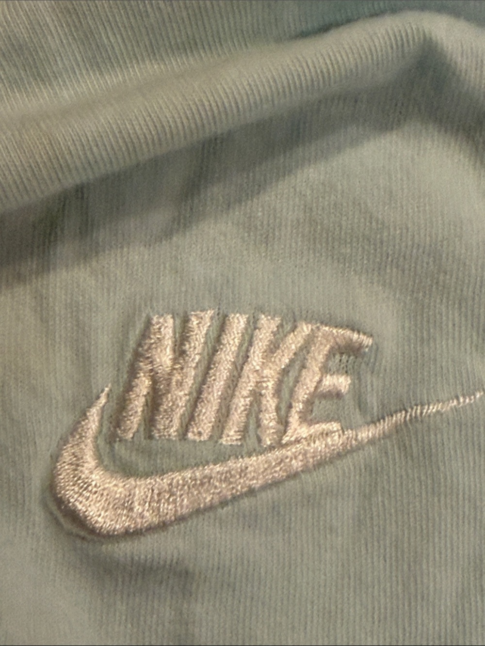 Youth boys size XL Nike Light Blue Short Sleeve Tee with White Logo - Picture 3 of 8